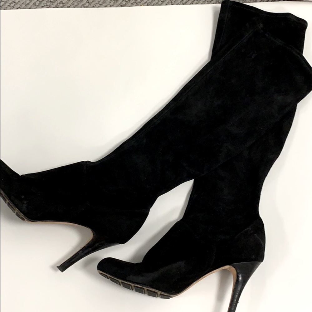Heels suede boots